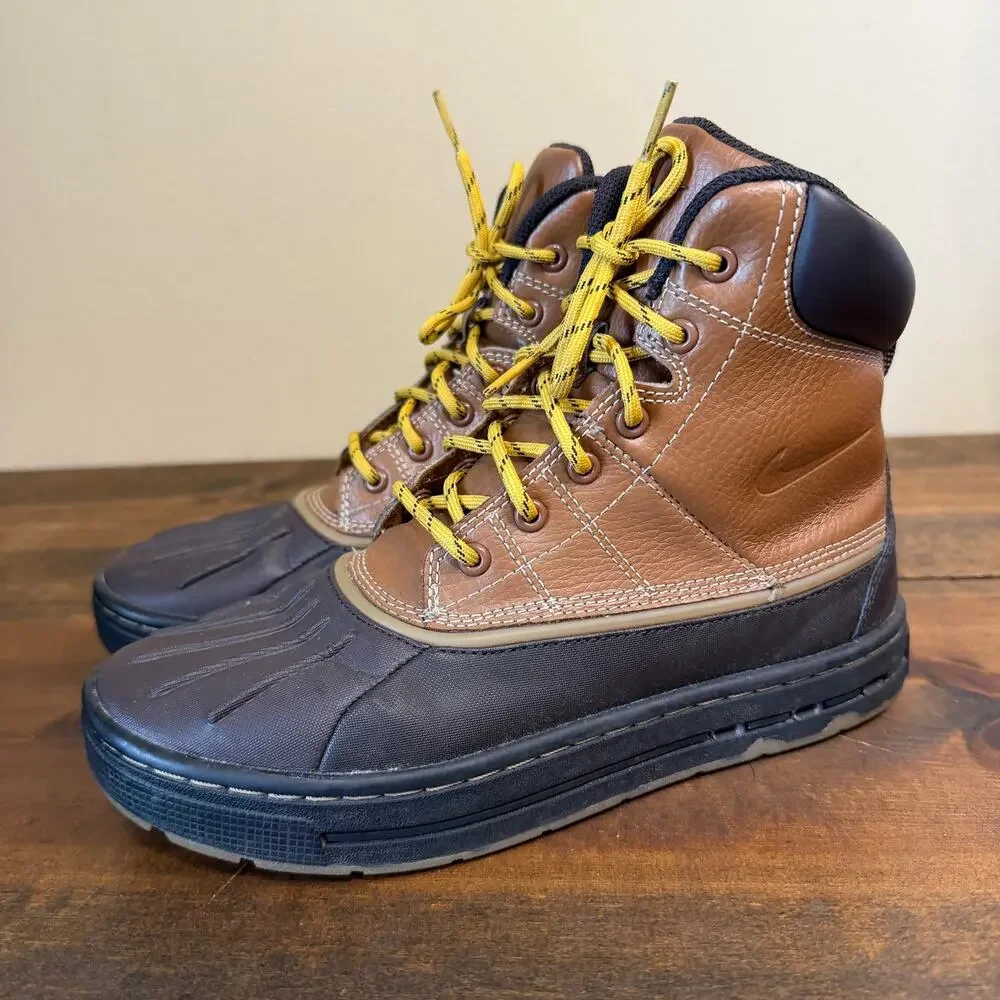 Nike ACG Woodside Youth Waterproof Hiking Boots 415077-200 Kids Size 4.5 Y